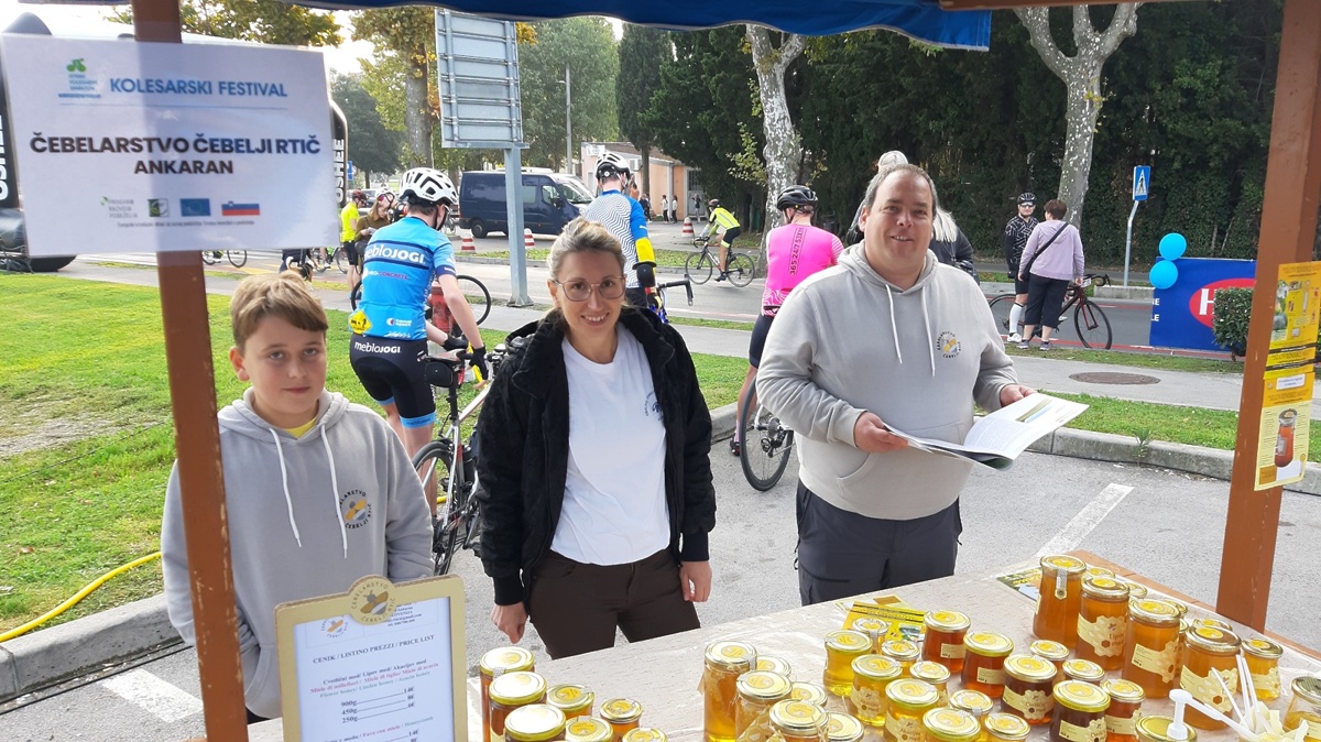 lasisreoživimopodeželjeistrskikolesarskimaraton