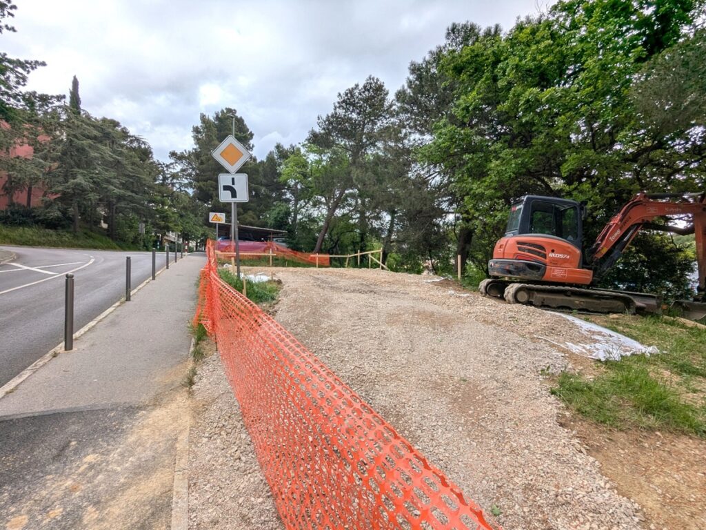 Ploščad mladinska soba 1