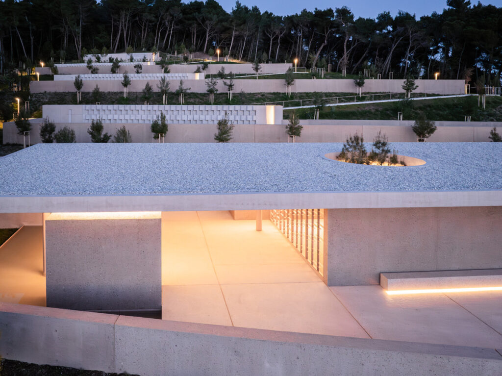 Pokopališče Ankaran Jaka Ivančič grobno dron vhod