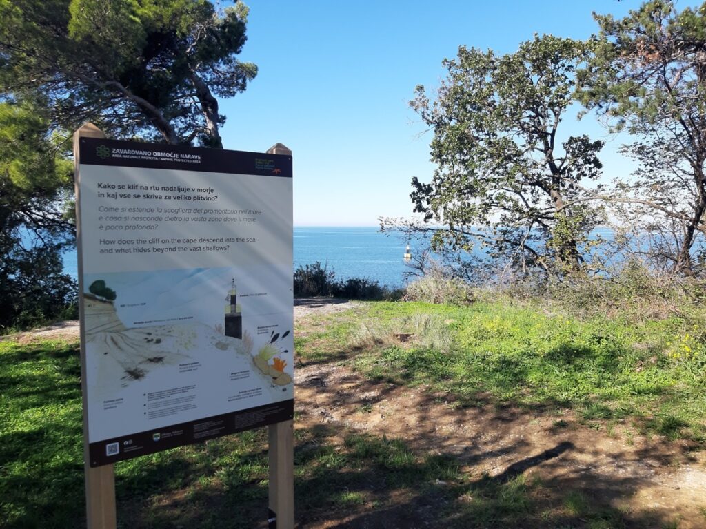 Krajinski park Debeli rtič tabla