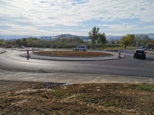 Sanacija države ceste: krožno križišče Železniška cesta