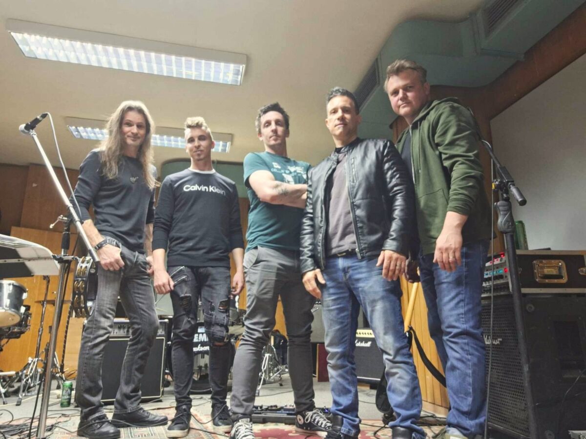 David Necmeskal, Ankarančan za krmilom air tractorja