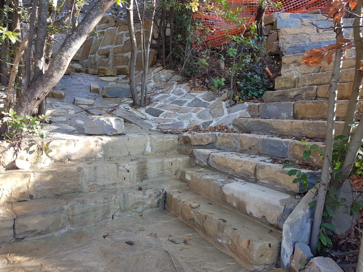 Le scale rinnovate presso la MZL, Punta Grossa, giugno 2019