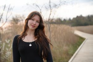 Vidja Solce pogosto najde sprostitev na ankaranskem slanem travniku. (Foto: osebni arhiv)