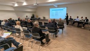 Predstavitev projekta za lastnike zemljišč, v katera bo posegla gradnja. (Foto: Občina Ankaran)